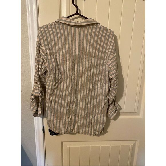 Paper Crane Women’s Striped V-Neck Blouse - Size Small - C1117BA - Picture 5 of 9